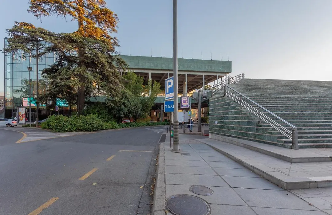 Center Templo Garden Parking Gratis-1